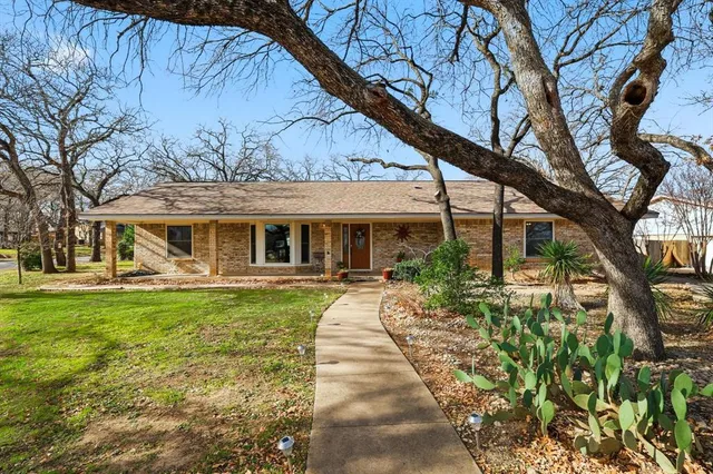 $375,000 | 2825 Winterhaven Drive, Hurst, TX 76054