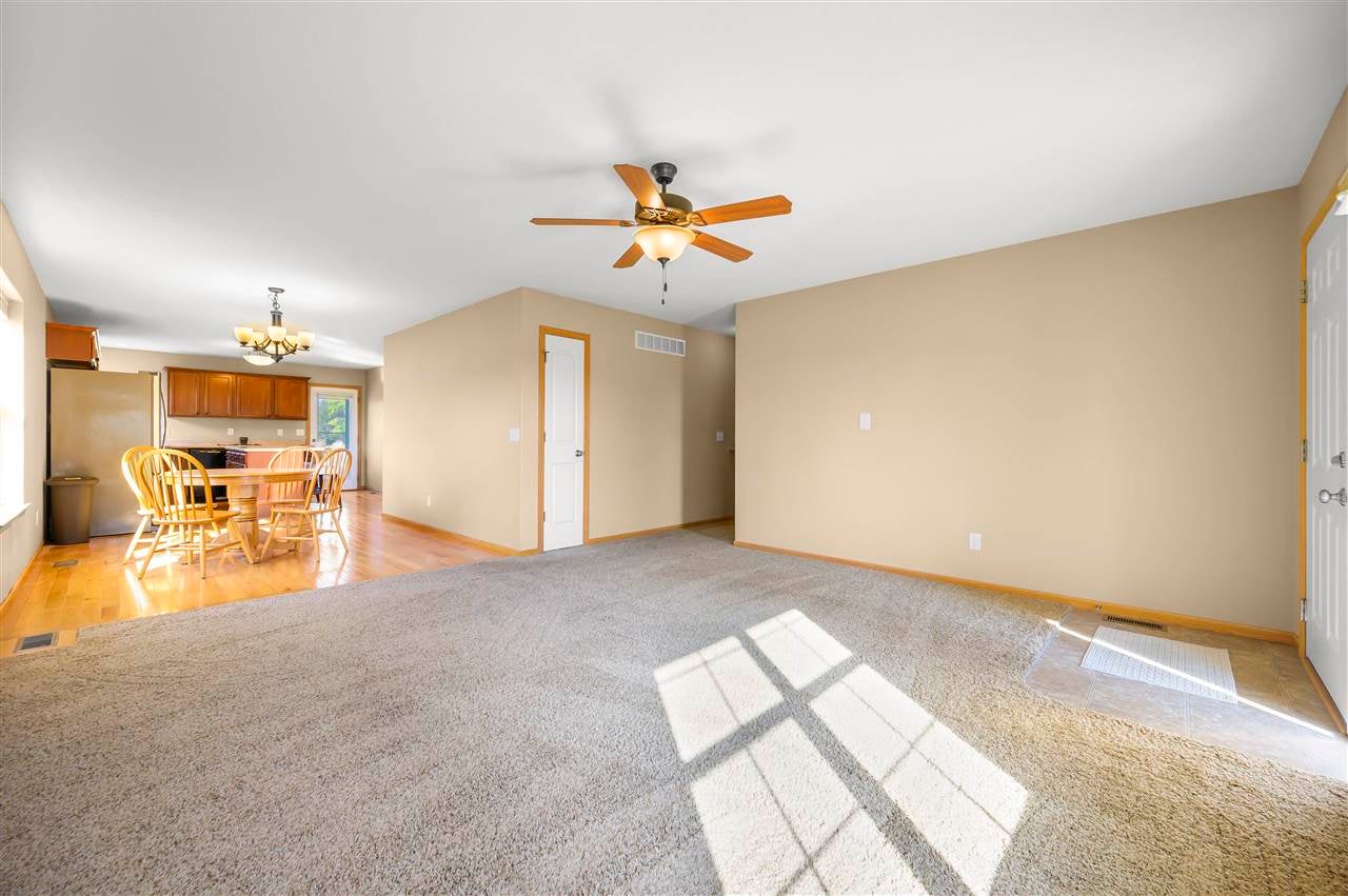 6103 Ridgewood Meadows Lane Northeast Cedar Rapids, IA 52411 - Photo 6 of 33 Gallery Image 6