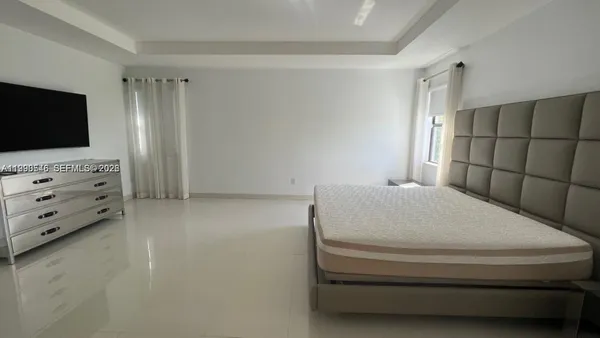 $4,500 | 3570 West 92nd Place, Hialeah, FL 33018