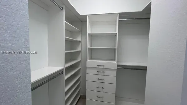 $4,500 | 3570 West 92nd Place, Hialeah, FL 33018