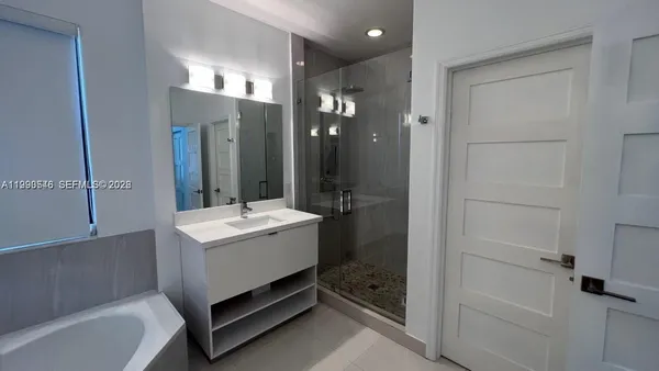 $4,500 | 3570 West 92nd Place, Hialeah, FL 33018