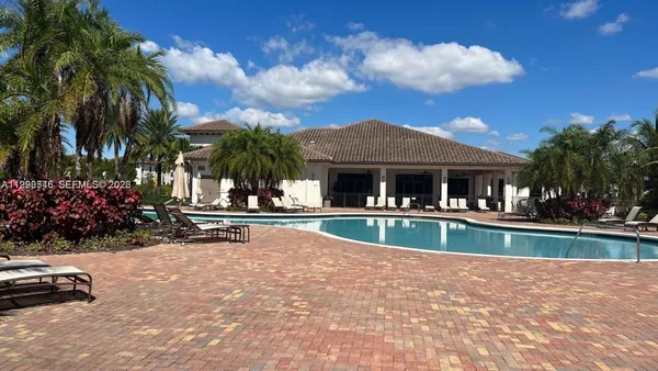 $4,500 | 3570 West 92nd Place, Hialeah, FL 33018