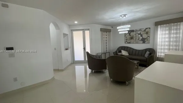 $4,500 | 3570 West 92nd Place, Hialeah, FL 33018