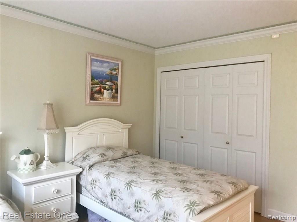 1849 Ludgate Lane Rochester Hills, MI 48309 - Photo 27 of 61