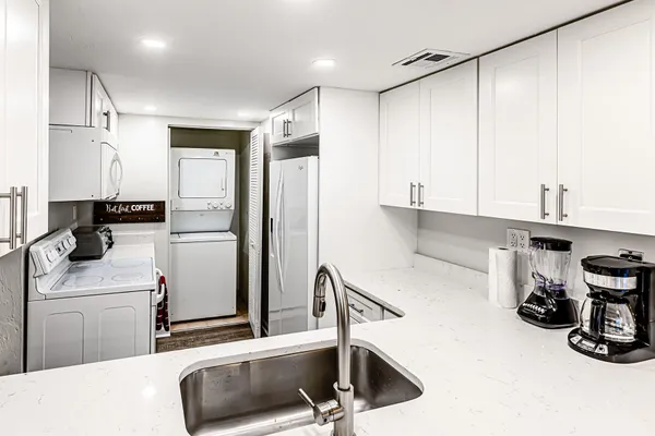 $405,000 | 20 Greenbrier Street, Unit 105, Marco Island, FL 34145