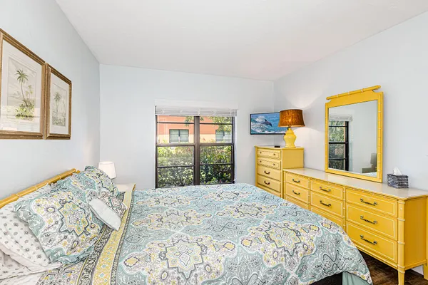 $405,000 | 20 Greenbrier Street, Unit 105, Marco Island, FL 34145