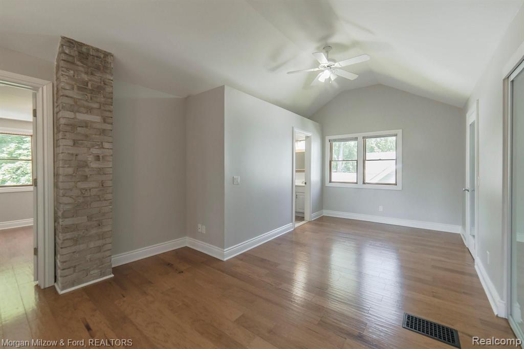 115 North Holcomb Road Clarkston, MI 48346 - Photo 33 of 64