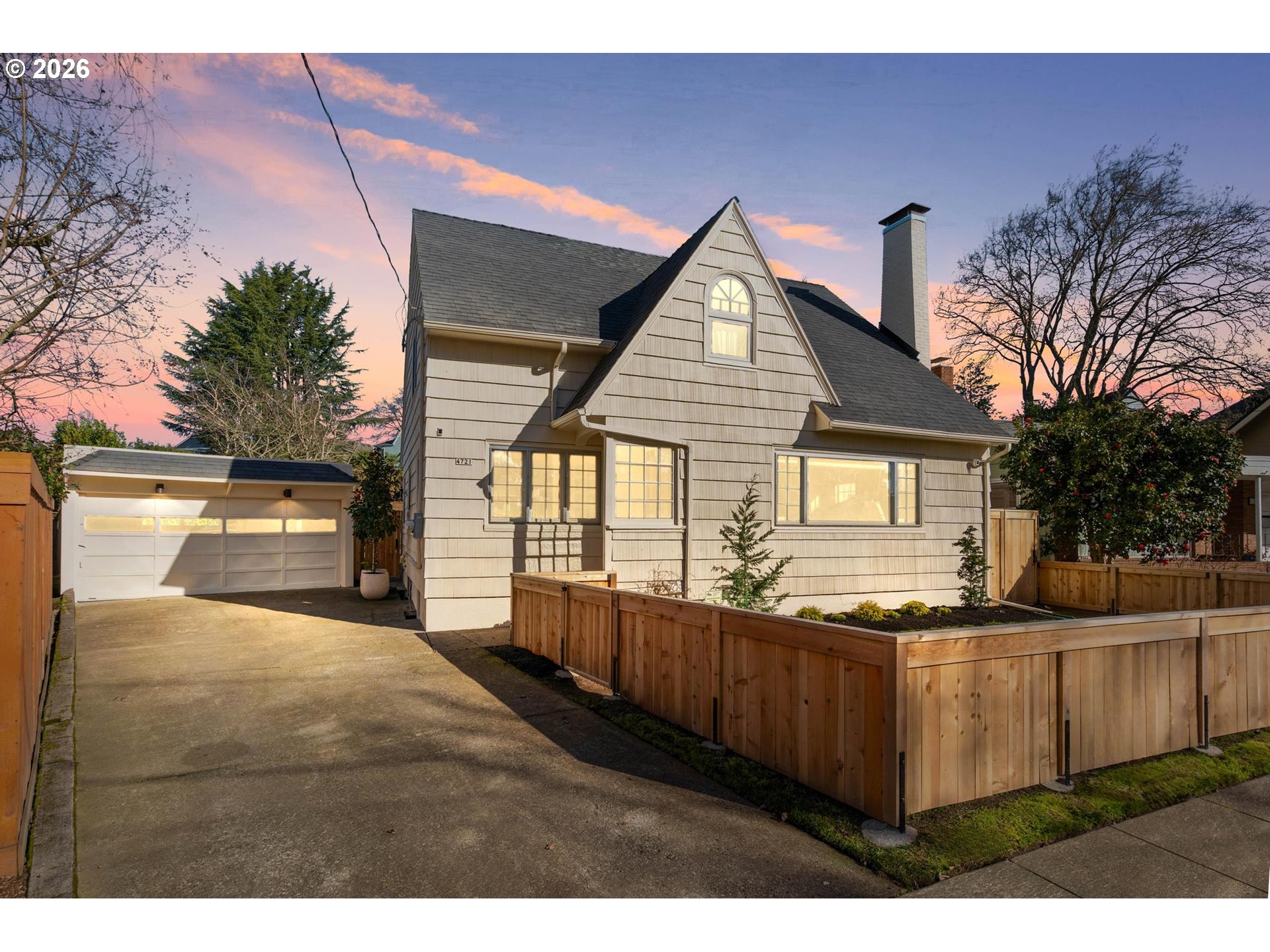 4721 Northeast Wasco Street Portland, OR 97213 - Photo 2 of 48