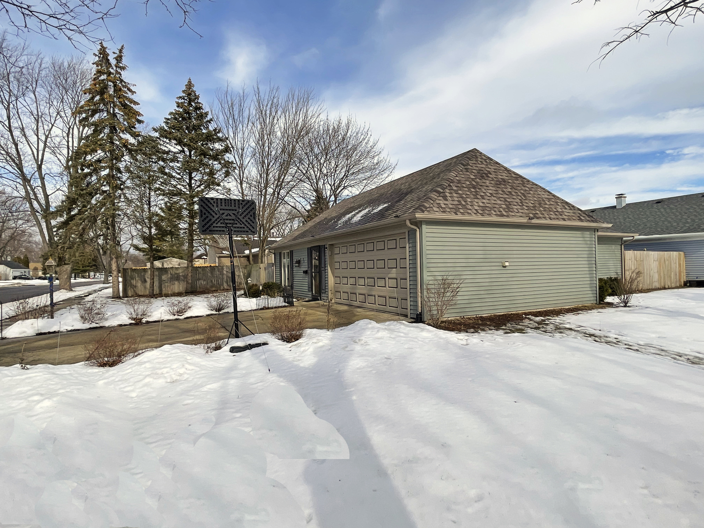 35 Winrock Road Montgomery, IL 60538 - Photo 36 of 37 a view of the house with a yard and covered with snow