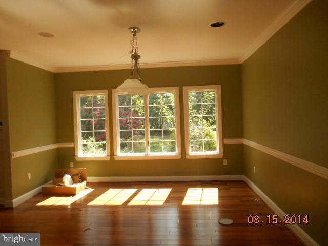 205 Cornfield Road Pasadena, MD 21122 - Photo 15 of 30 Interior (General)