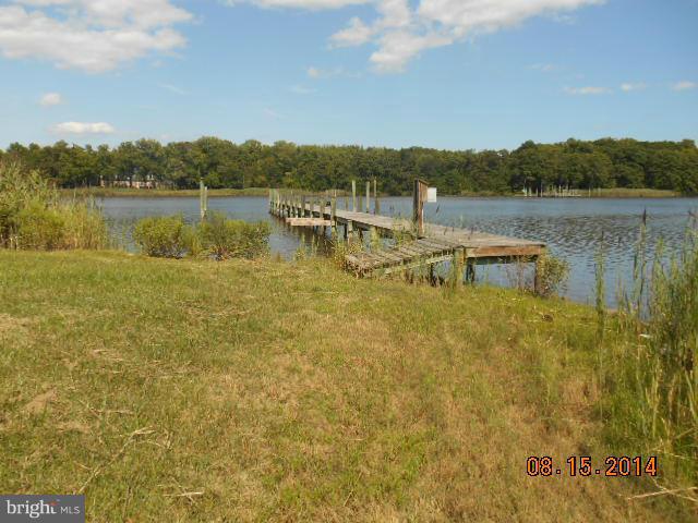 205 Cornfield Road Pasadena, MD 21122 - Photo 8 of 30 View