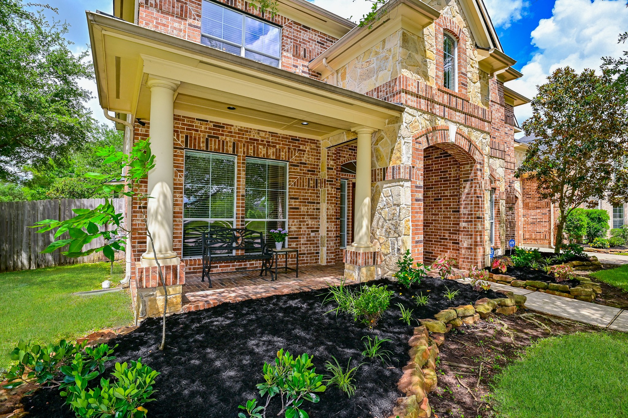 7218 Spring Run Lane Katy, TX 77494 - Photo 3 of 49 a view of a building with a yard