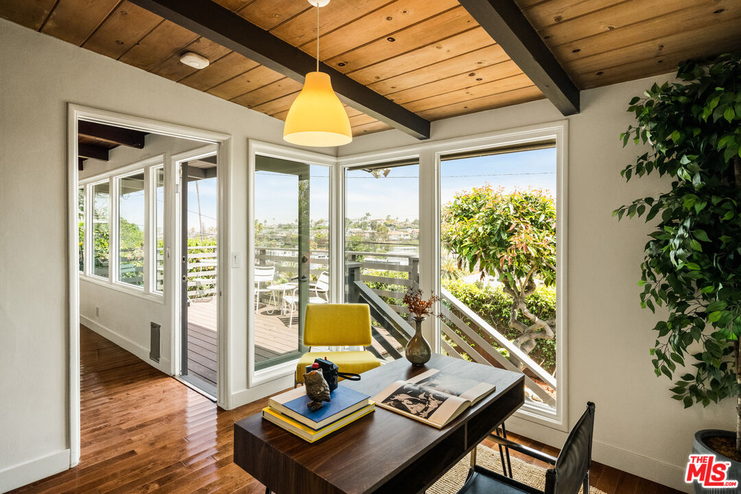 7406 Earldom Avenue Playa del Rey, CA 90293 - Photo 34 of 61 Gallery Image 34