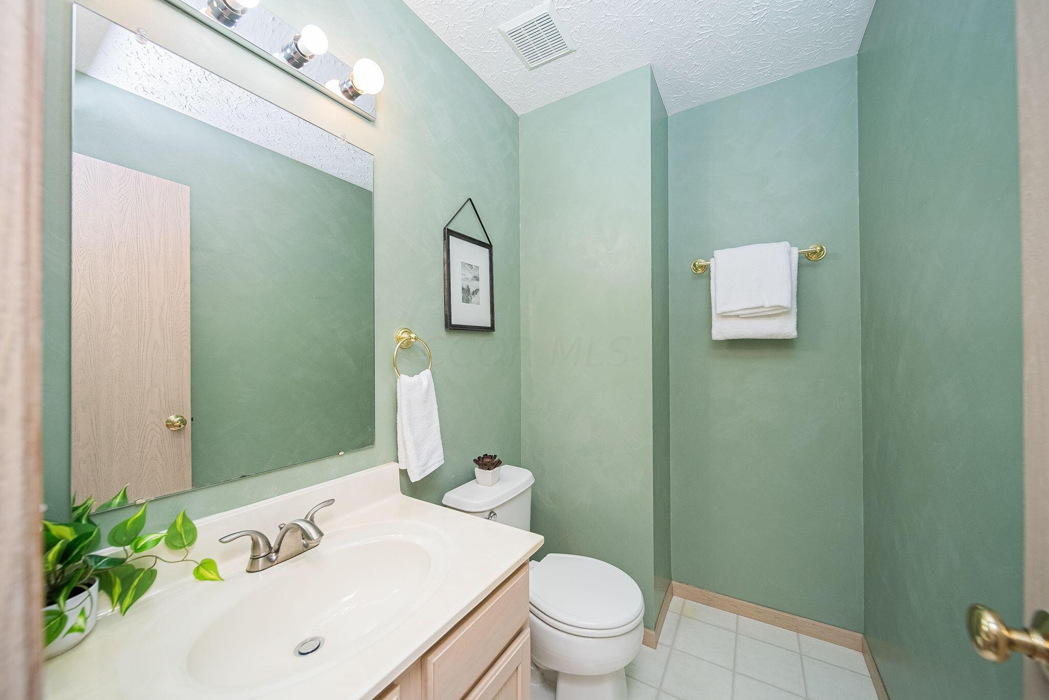 5837 Rothrock Court Galloway, OH 43119 - Photo 18 of 53 1st Floor 1/2 Bath