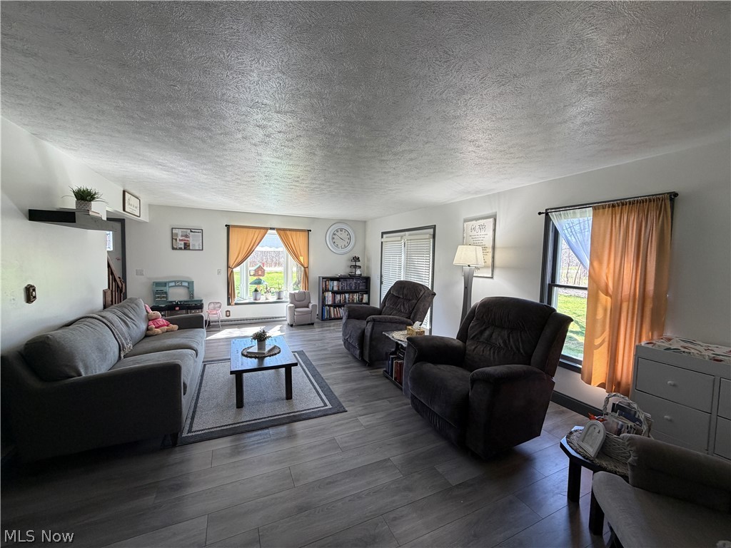 15131 Tavern Road Burton, OH 44021 - Photo 3 of 18