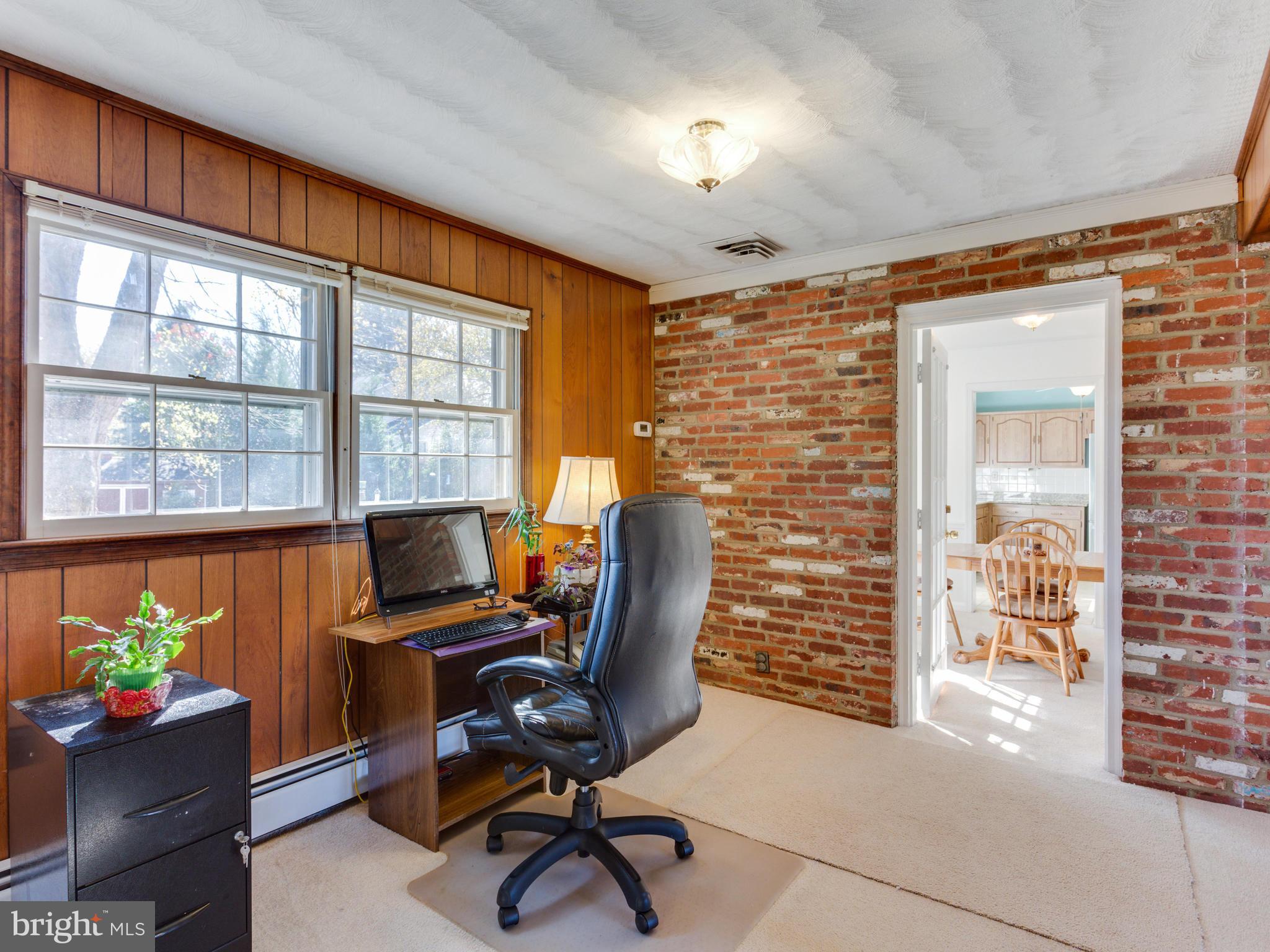919 Ednor Road Silver Spring, MD 20905 - Photo 11 of 30 Family Room