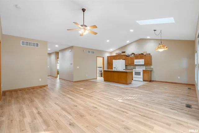 $305,000 | 1102 2nd Street, Moline, IL 61265