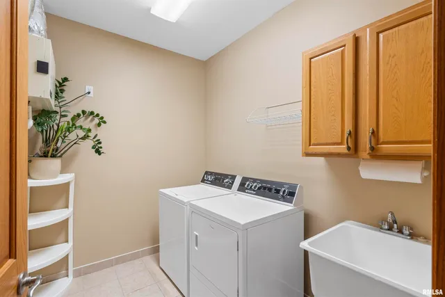 $305,000 | 1102 2nd Street, Moline, IL 61265