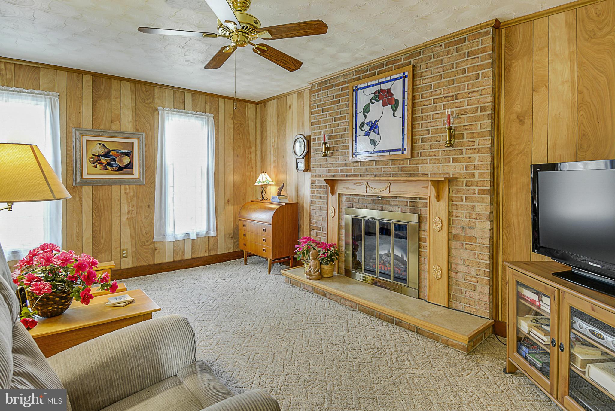 15709 Riding Stable Road Laurel, MD 20707 - Photo 5 of 30 Family Room