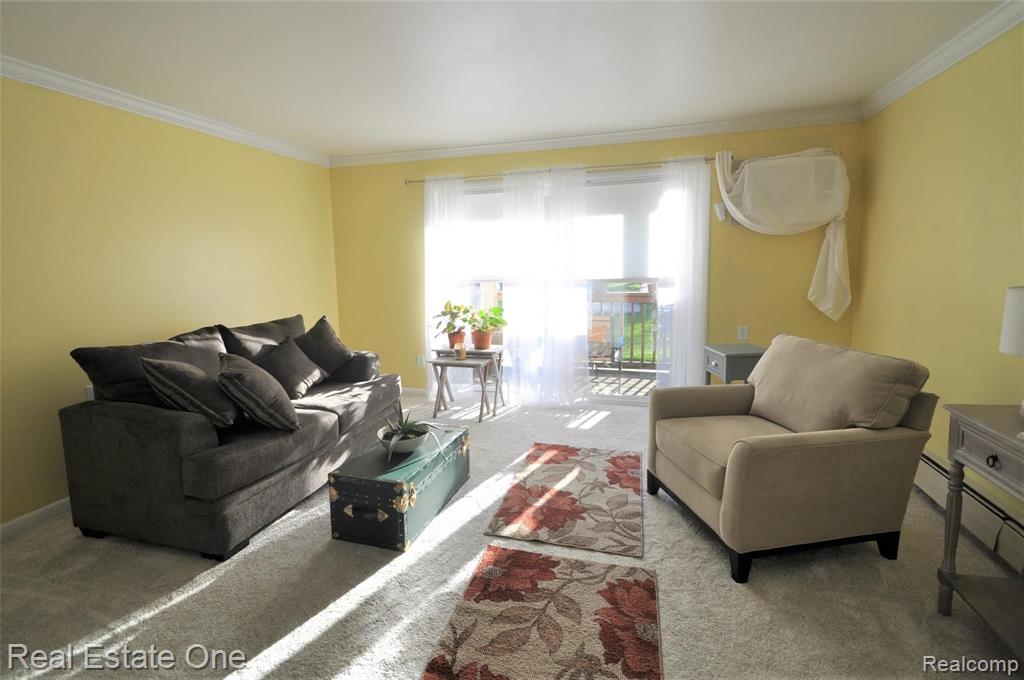 417 Parkdale Avenue, Unit 6 Rochester, MI 48307 - Photo 4 of 17