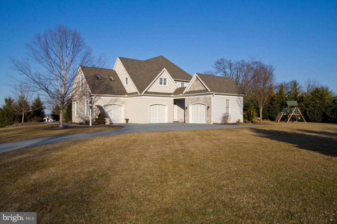 42 Ridgefield Drive Lancaster, PA 17602 - Photo 3 of 99 Gallery Image 3