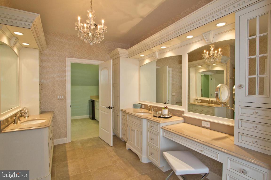 42 Ridgefield Drive Lancaster, PA 17602 - Photo 54 of 99 Gallery Image 54