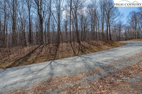 $89,500 | Grande Oaks Drive, Todd, NC 28684