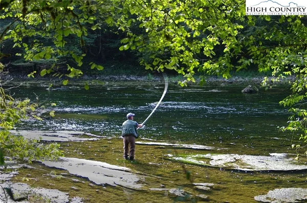 $89,500 | Grande Oaks Drive, Todd, NC 28684