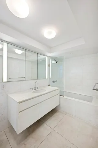 $8,800,000 | 737 Park Avenue, Unit 5C | Lenox Hill