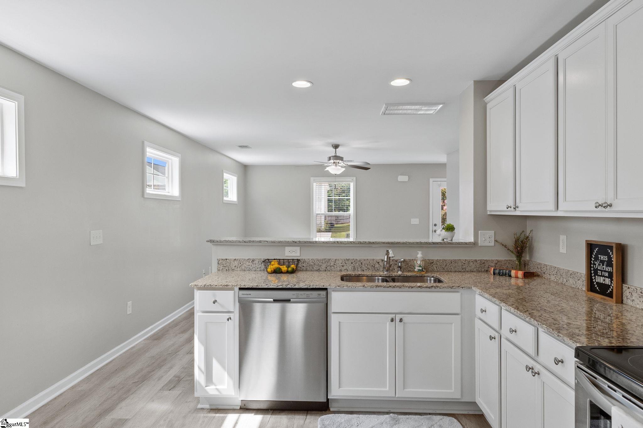 207 Royal Way Pendleton, SC 29670 - Photo 8 of 26