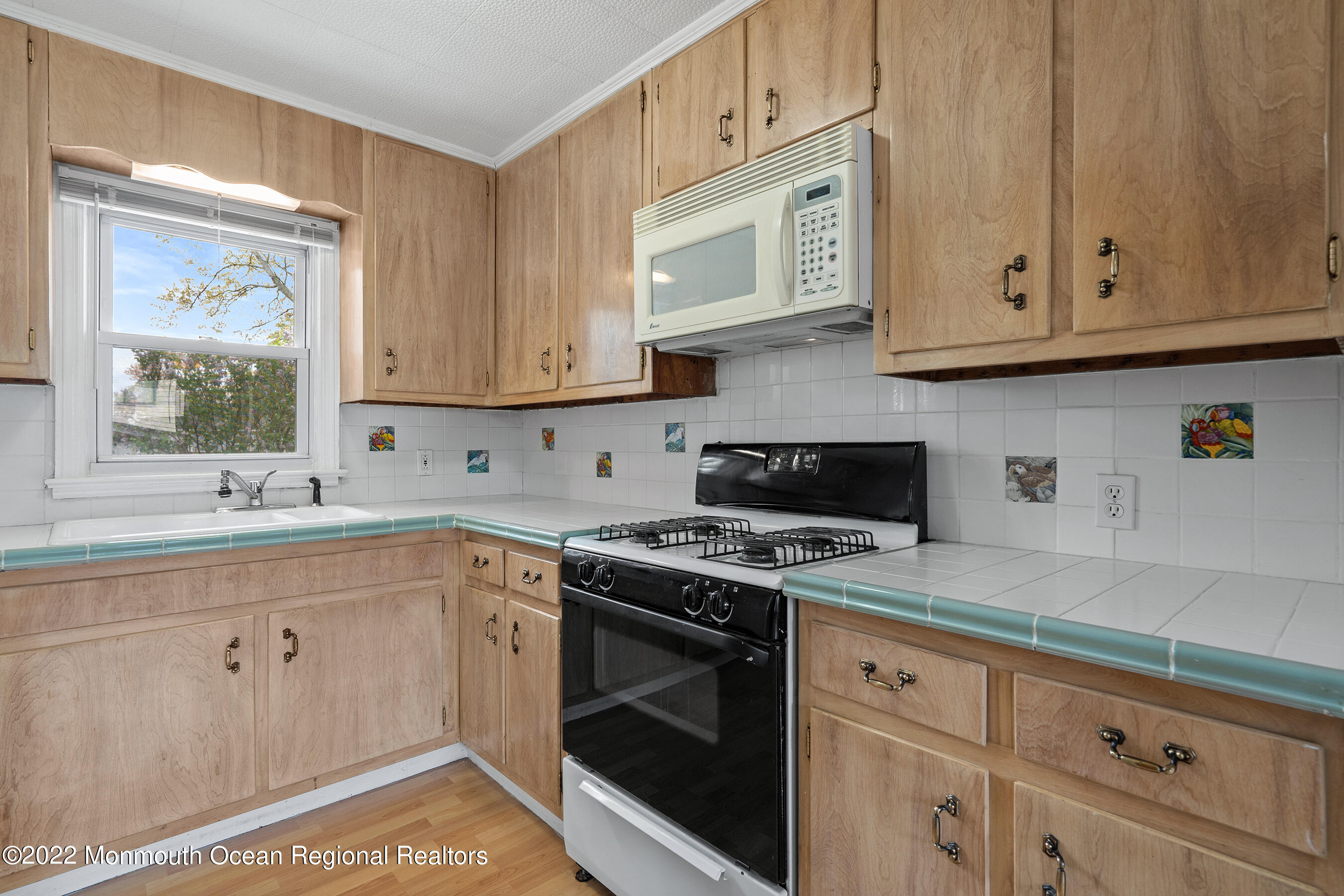 106 Grover Road Toms River, NJ 08753 - Photo 12 of 26 8