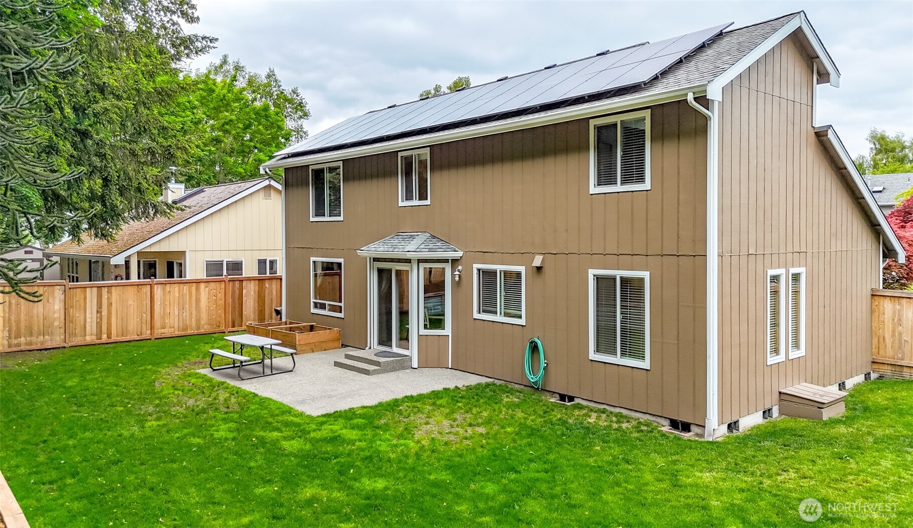 5475 Park Pl Loop Southeast Lacey, WA 98503 - Photo 33 of 40 a front view of house with yard and green space
