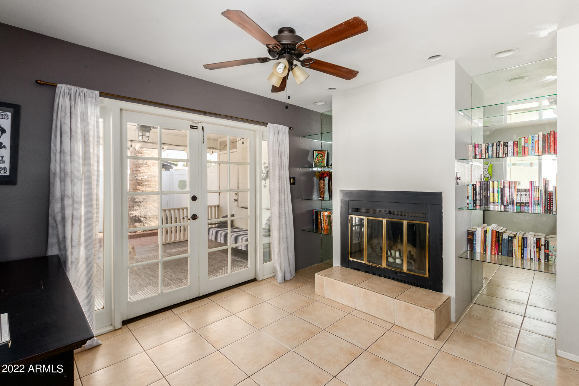 1646 East Rovey Avenue Phoenix, AZ 85016 - Photo 17 of 26 41- Rovey