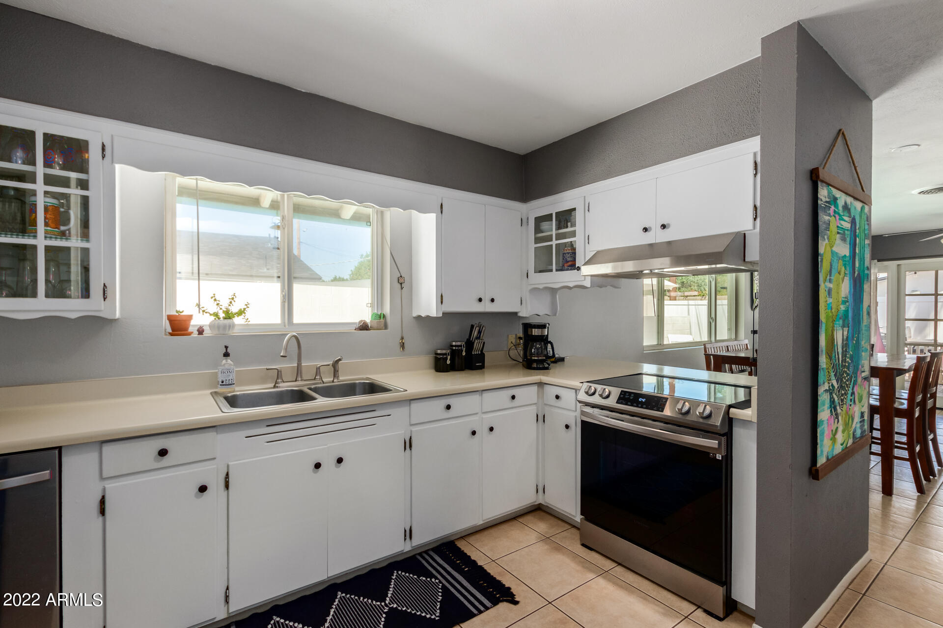 1646 East Rovey Avenue Phoenix, AZ 85016 - Photo 5 of 26 19- Rovey