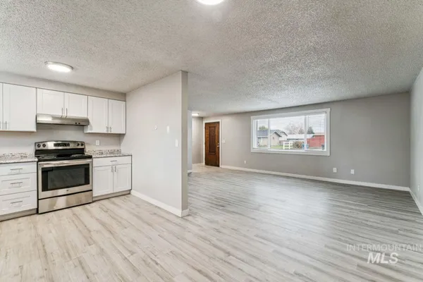 $799,000 | 2105 Airport Avenue, Caldwell, ID 83605