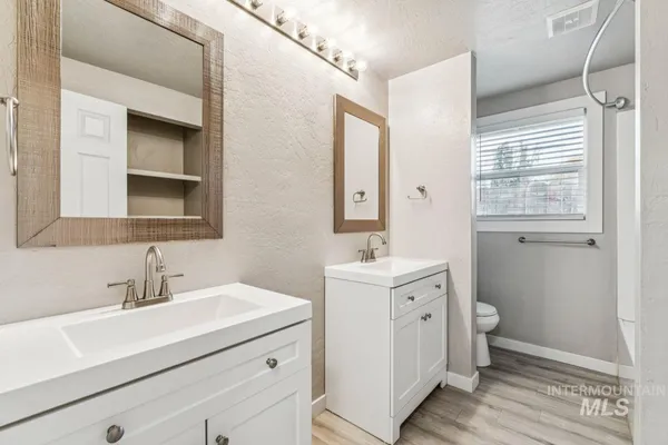 $799,000 | 2105 Airport Avenue, Caldwell, ID 83605