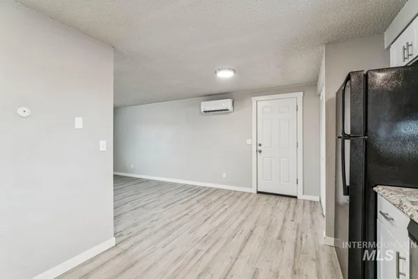 $799,000 | 2105 Airport Avenue, Caldwell, ID 83605