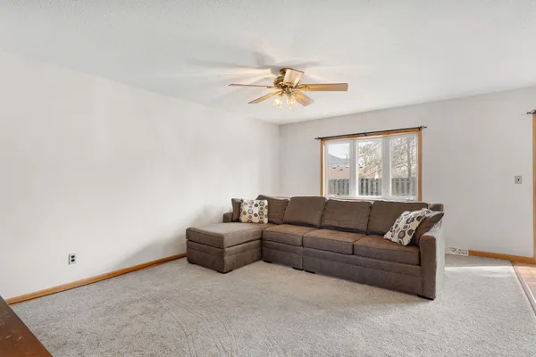 $319,900 | 355 15th Street Northeast, Owatonna, MN 55060