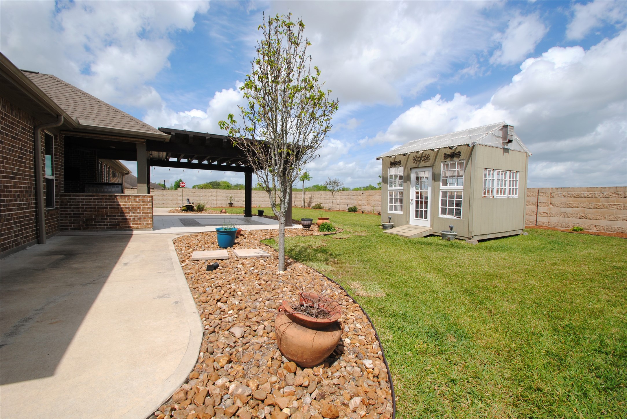 2803 Quartz Rdg Drive Rosharon, TX 77583 - Photo 40 of 44 Extended Patio - Uncovered