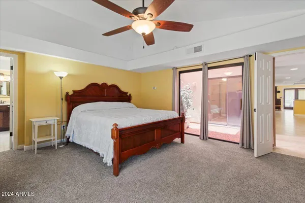 $3,895 | 687 North May Street, Chandler, AZ 85226