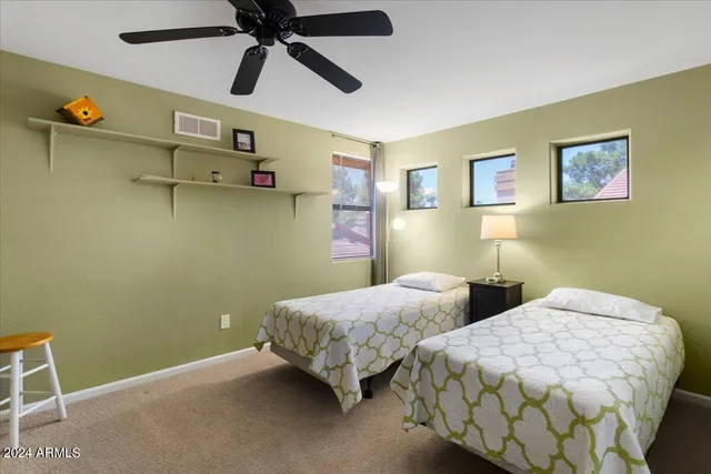 $3,895 | 687 North May Street, Chandler, AZ 85226