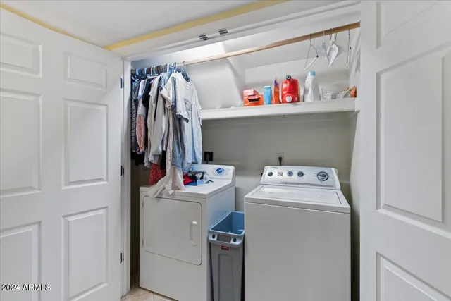 $3,895 | 687 North May Street, Chandler, AZ 85226