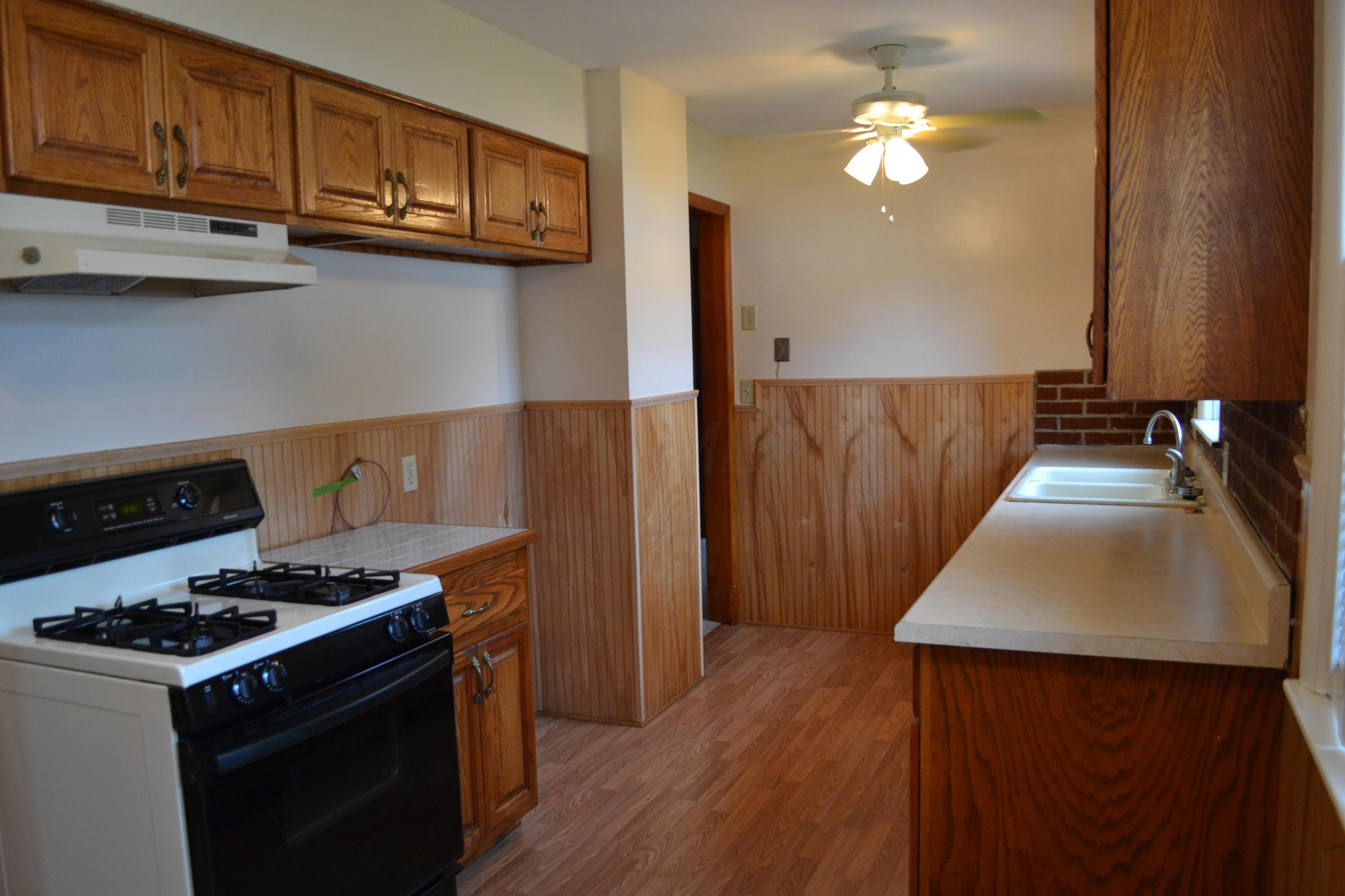 660 Hickman Road Northeast Newark, OH 43055 - Photo 12 of 16