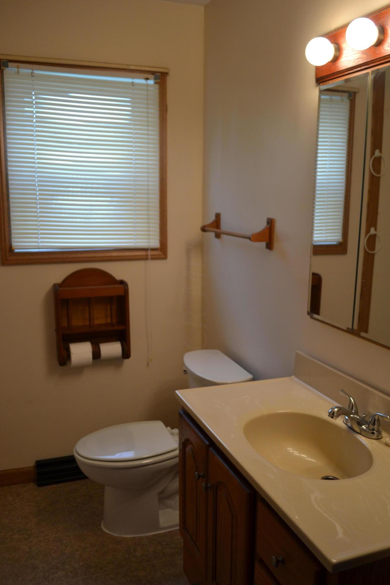 660 Hickman Road Northeast Newark, OH 43055 - Photo 3 of 16