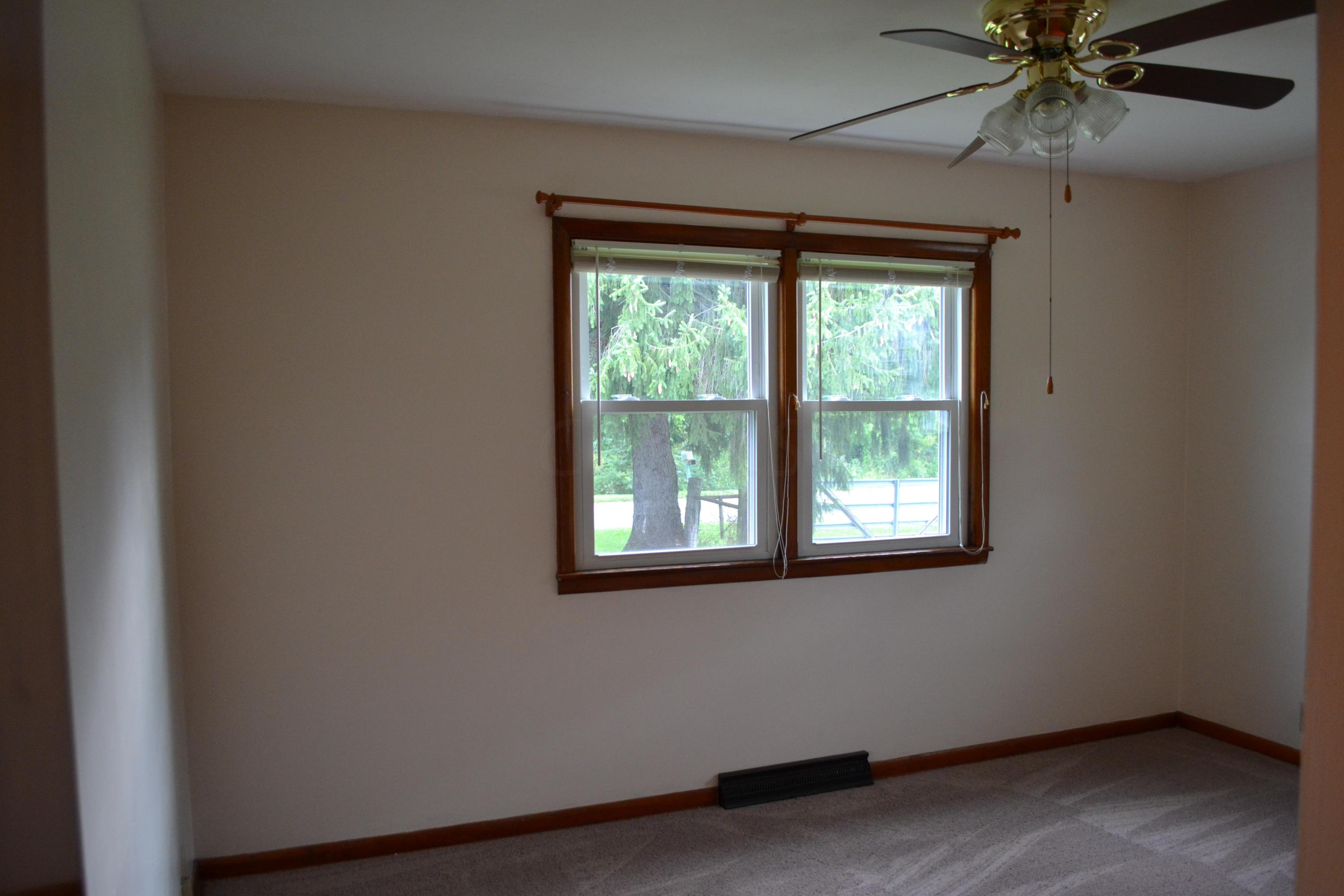 660 Hickman Road Northeast Newark, OH 43055 - Photo 6 of 16