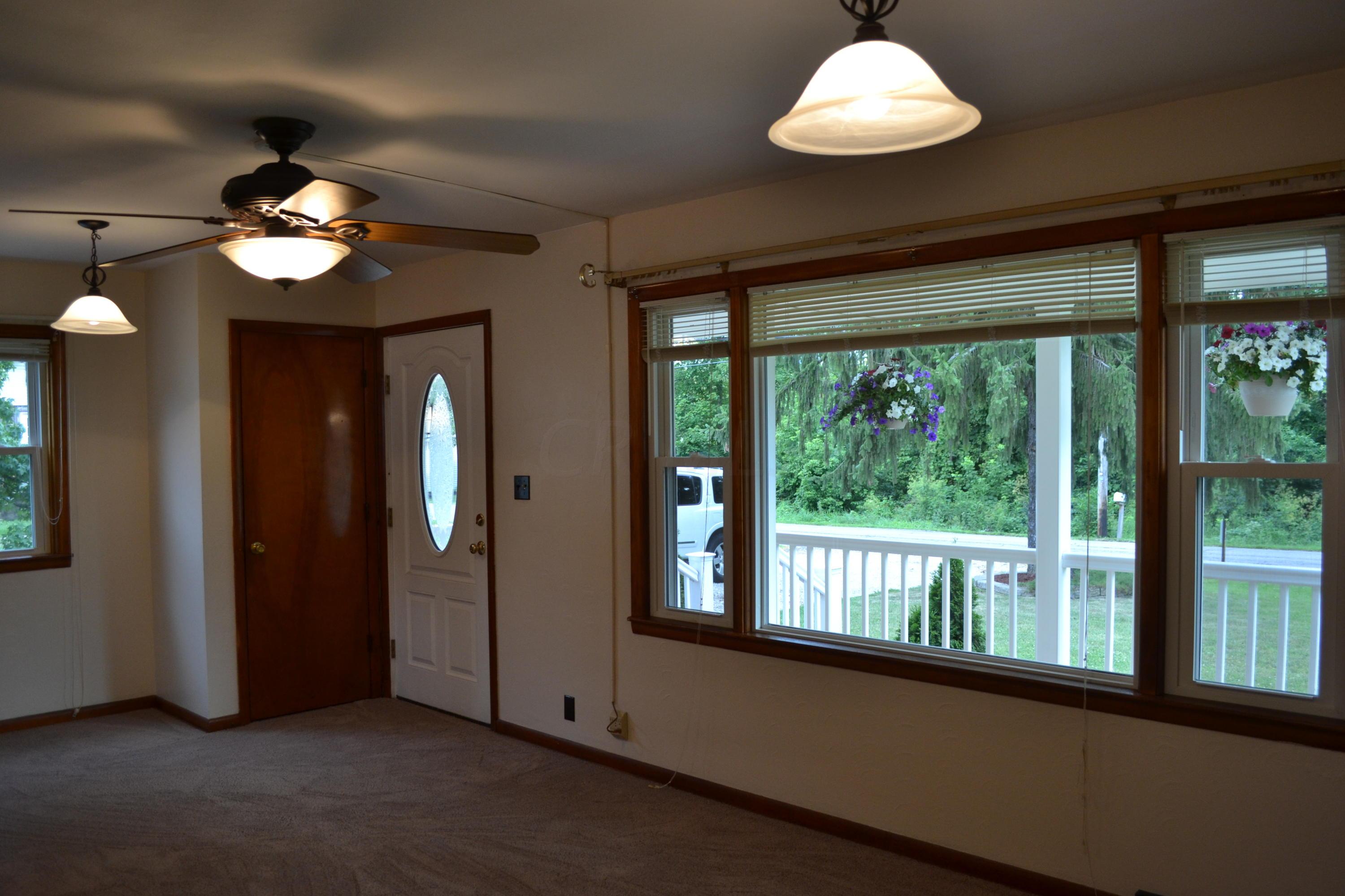 660 Hickman Road Northeast Newark, OH 43055 - Photo 8 of 16