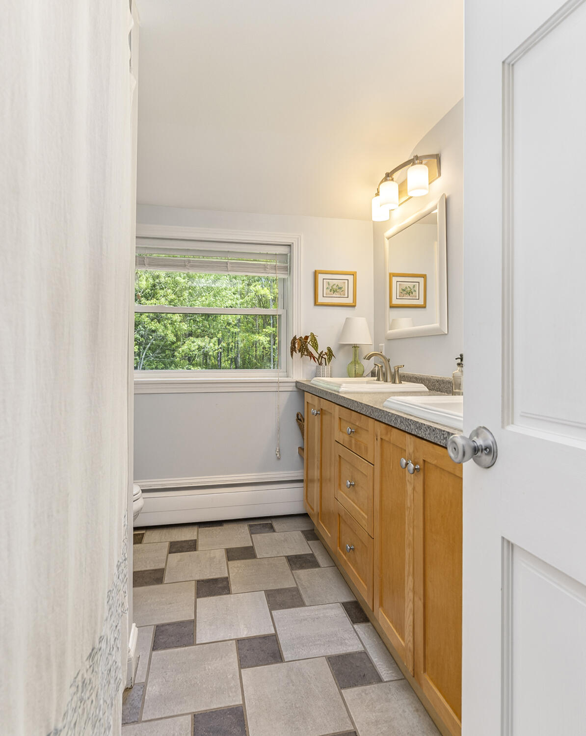 381 Ludlow Street Portland, ME 04102 - Photo 31 of 47 381 Ludlow_W5_29