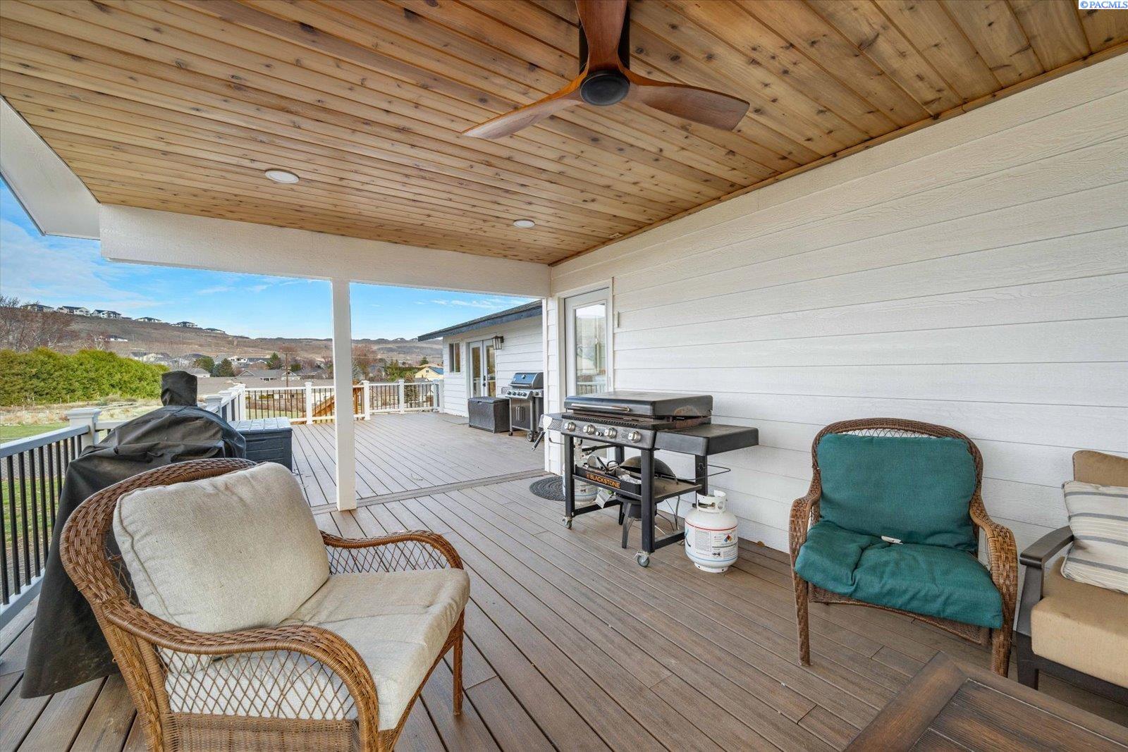 101504 East Clover Road Kennewick, WA 99338 - Photo 27 of 35 Gallery Image 27