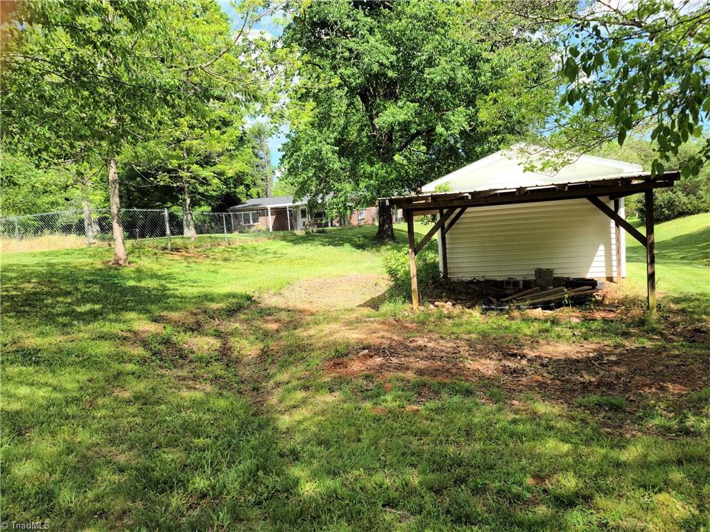 8074 Idols Road Clemmons, NC 27012 - Photo 20 of 21 Back of detached garage