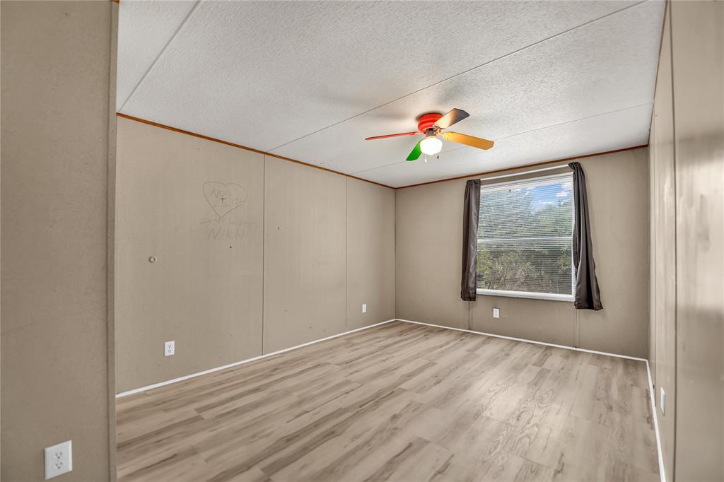 1933 Carter Road Springtown, TX 76082 - Photo 20 of 33 Gallery Image 20